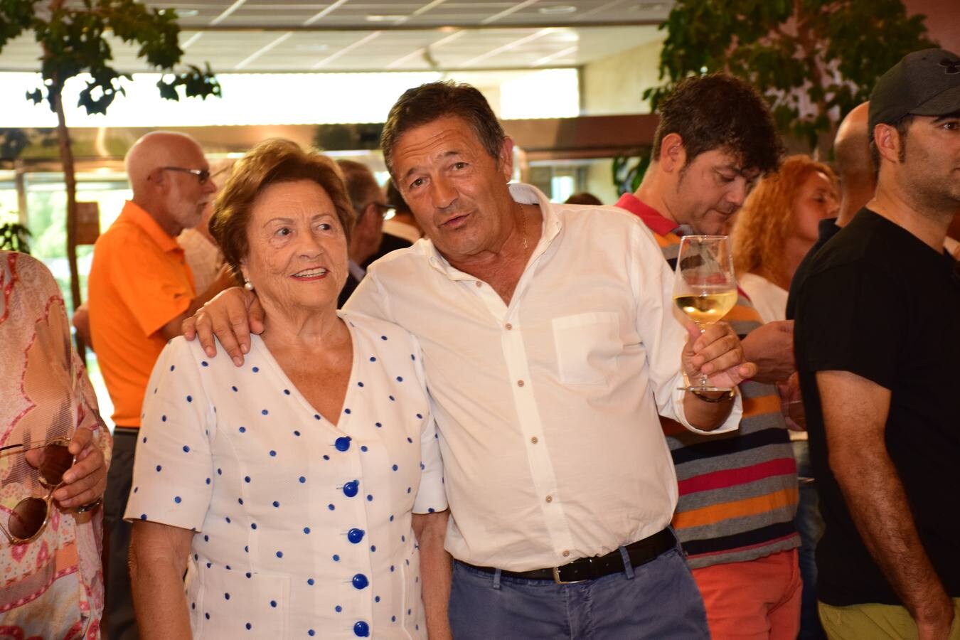 Los jugadores participantes en el Torneo Viña Ijalba, de la Liga de Golf Vino de lomejordelvinoderioja.com, disfrutaron de la cata de vinos de la bodega logroñesa.