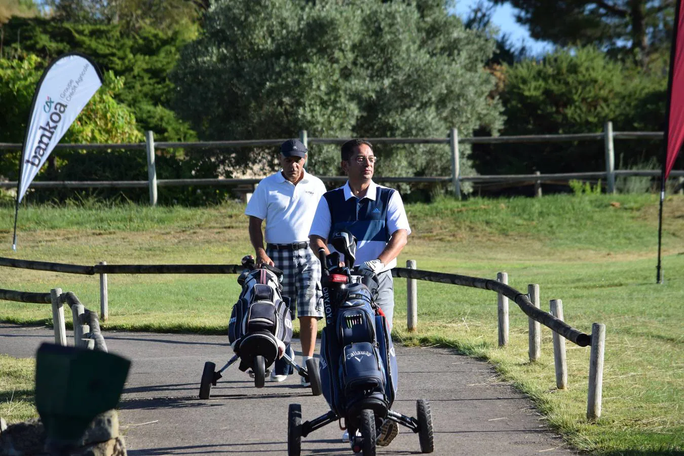 Los jugadores disfrutaron de una gran jornada en el Torneo Viña Ijalba, de la Liga de Golf Vino de lomejordelvinoderioja.com.