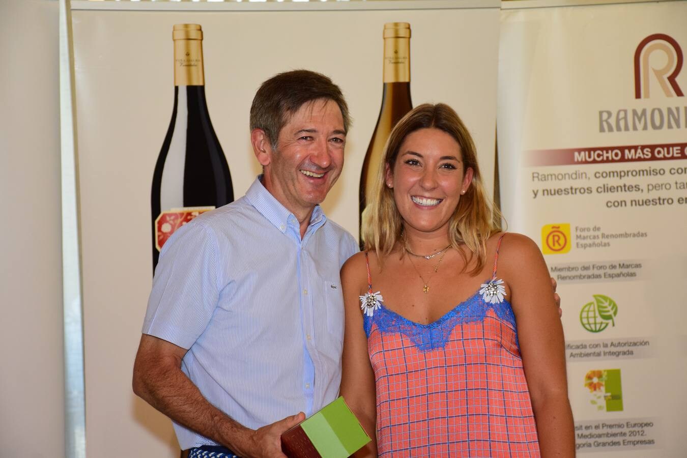 Entrega de premios a los ganadores del Torneo Viña Ijalba, de la Liga de Golf Vino de lomejordelvinoderioja.com.