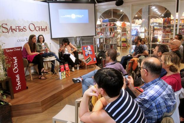 Acto de clausura en la librería Santos Ochoa. :: jonathan herreros