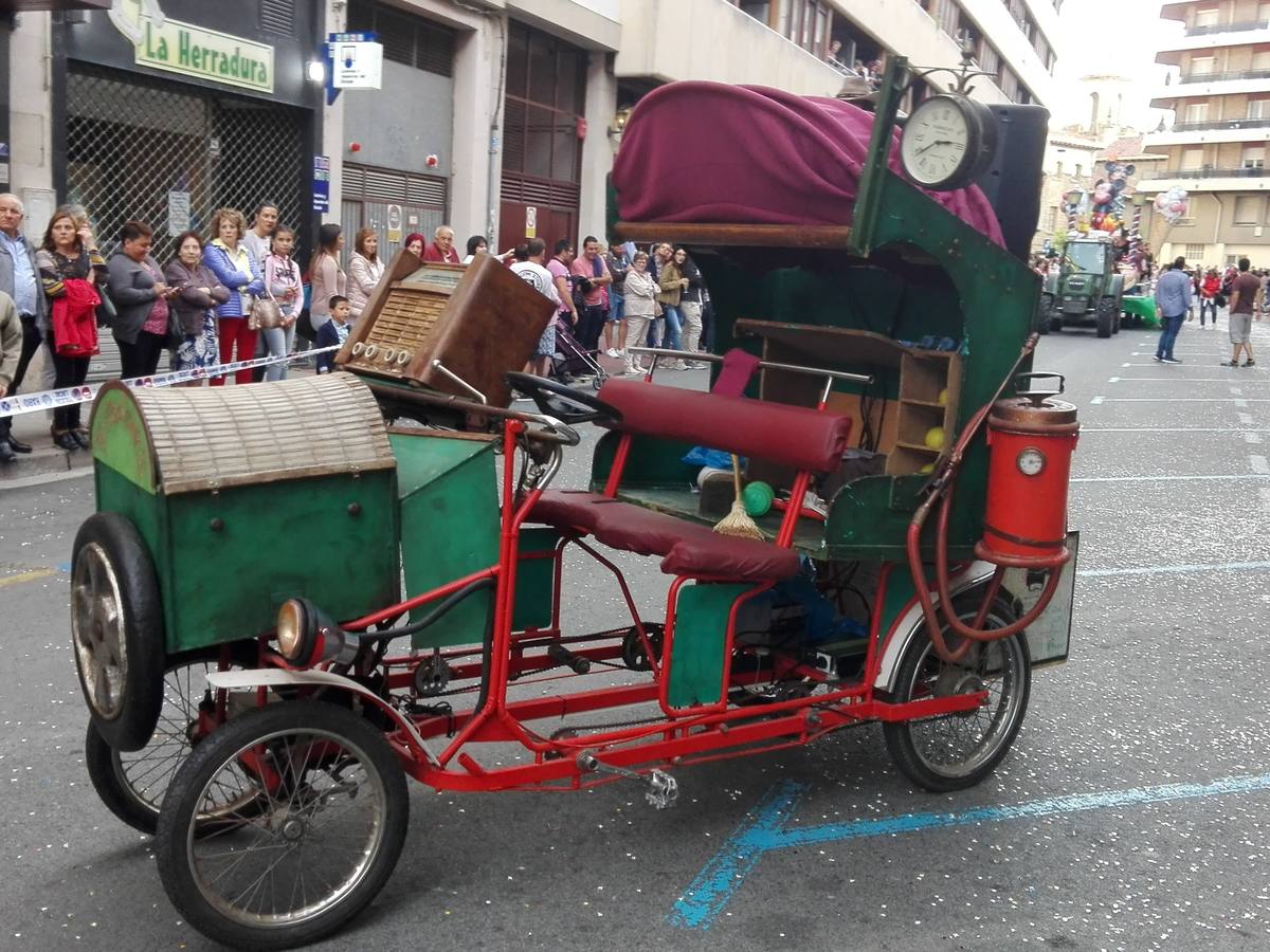 Fotos: Desfile de carrozas en Haro