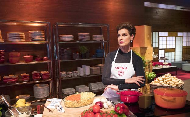 Antonia Dell'Atte en una imagen promocinal de 'MasterChef Celebrity'.