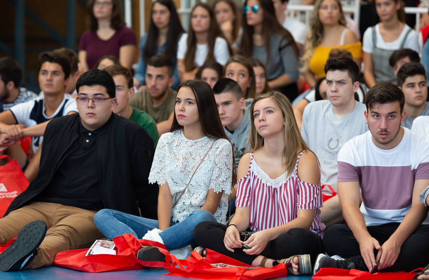 Fotos: La Universidad de La Rioja da la bienvenida a los nuevos estudiantes del curso 2018-2019