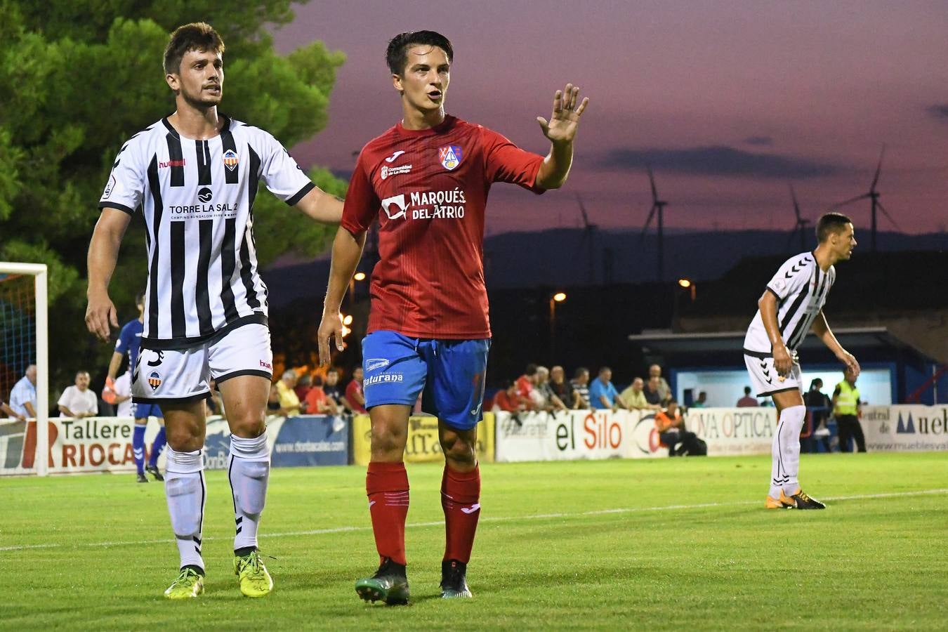 El Calahorra pasa a la tercera ronda tras vencer al Castellón.