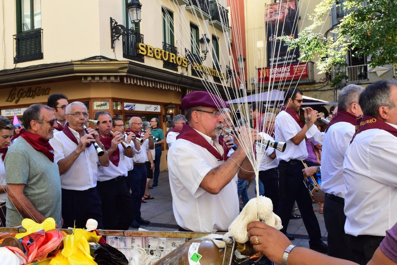 Miles de personas llenan hoy las calles de Logroño.