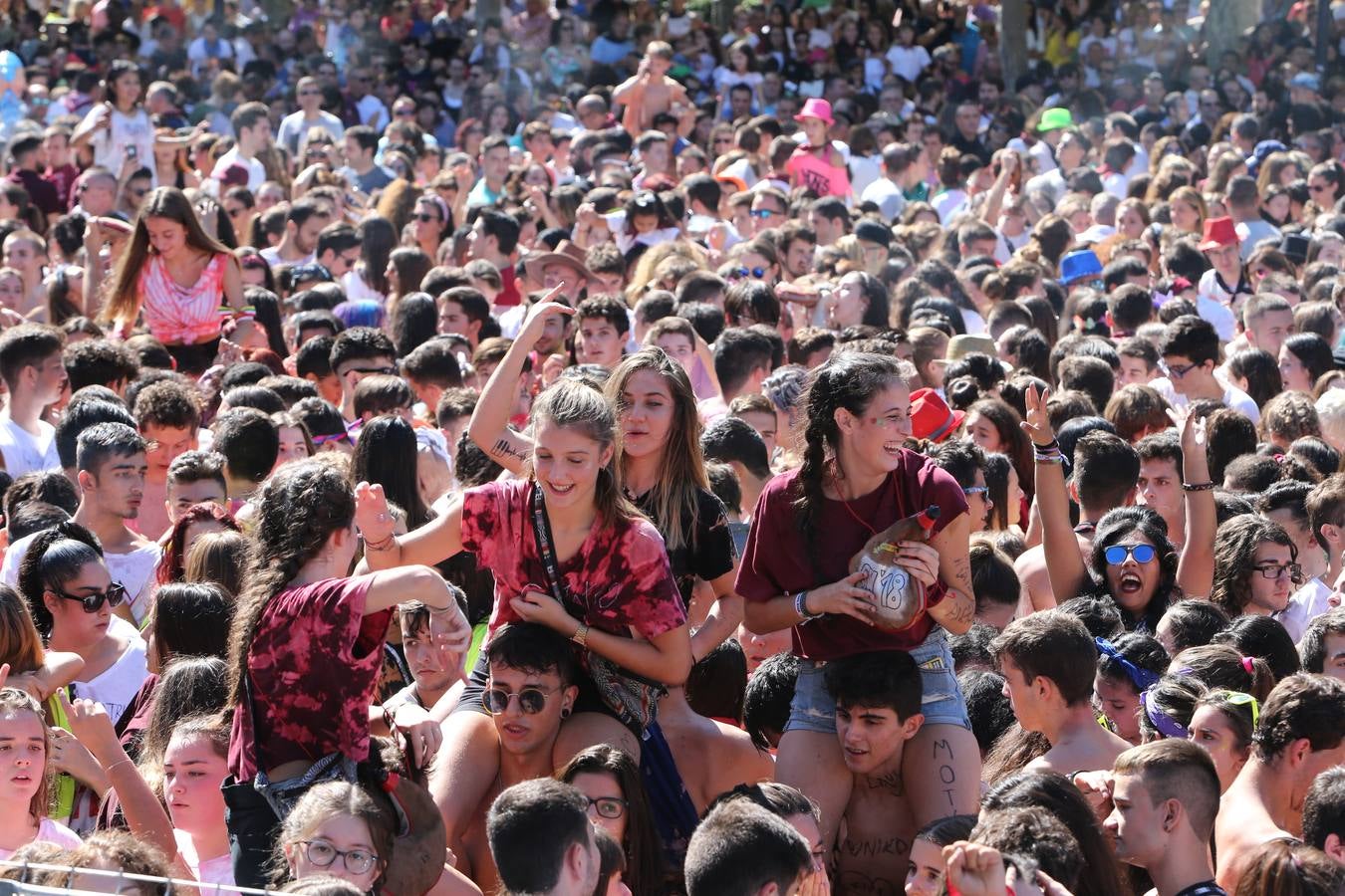 Las imágenes del fiestón en la Plaza del Ayuntamiento