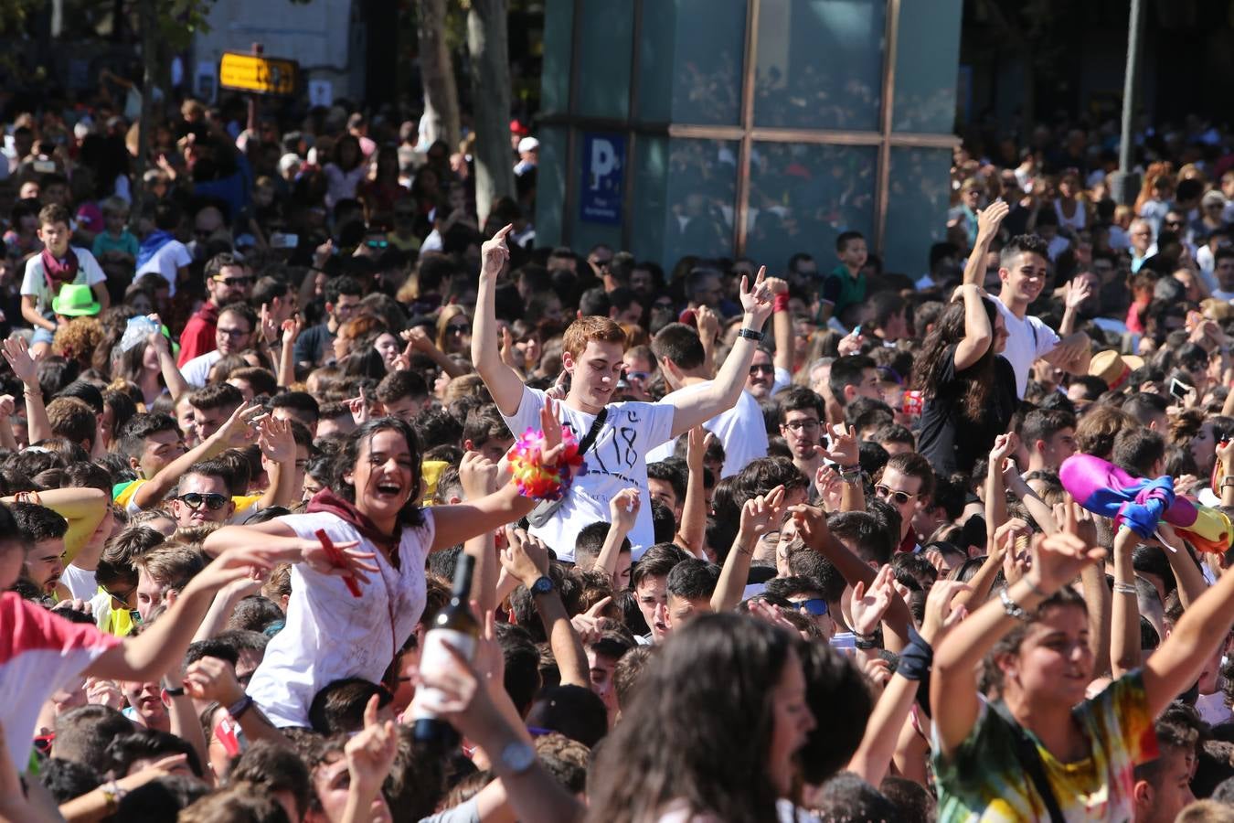 Las imágenes del fiestón en la Plaza del Ayuntamiento