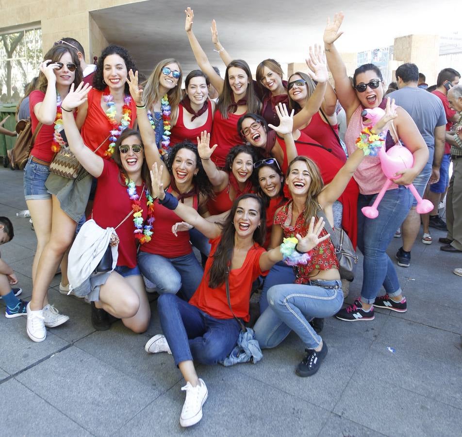 Las imágenes de la plaza del Ayuntamiento en el disparo del cohete