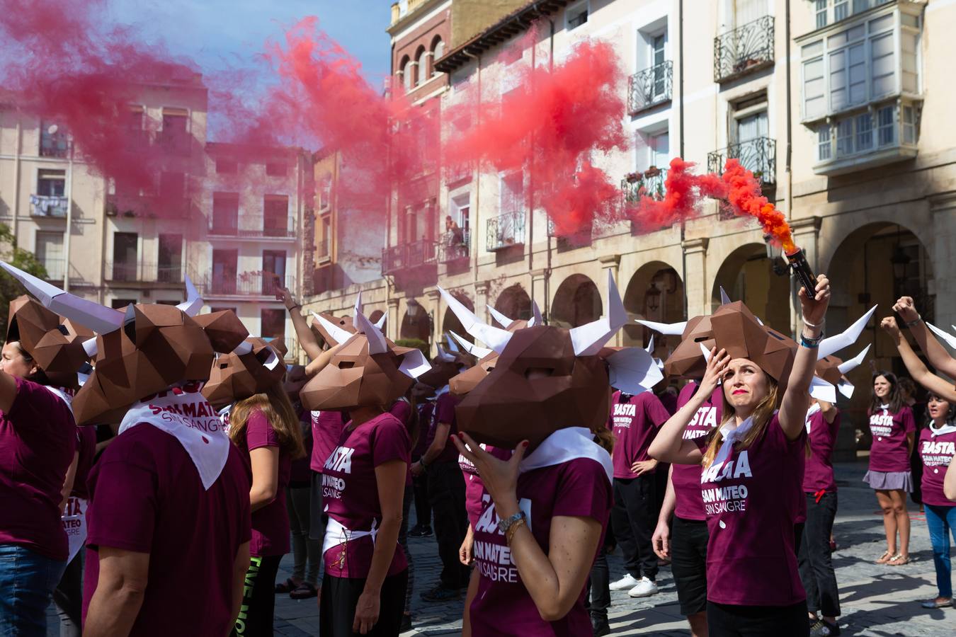 Protesta antitaurina en la Plaza del Mercado.