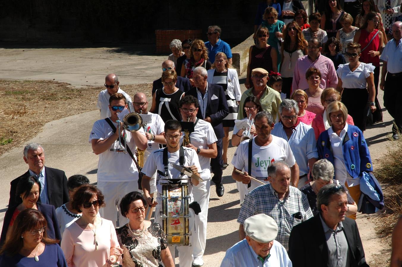 Fotos: Procesion Cristo de los Buenos Temporales en el Villar de Arnedo