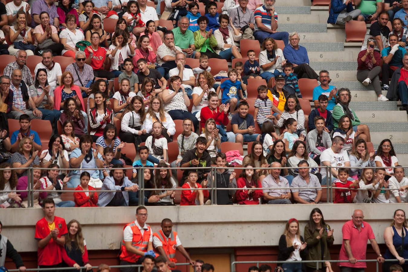 Divertido grand prix con vaquillas en La Ribera. Diversión para incondicionales desde primera hora del día.