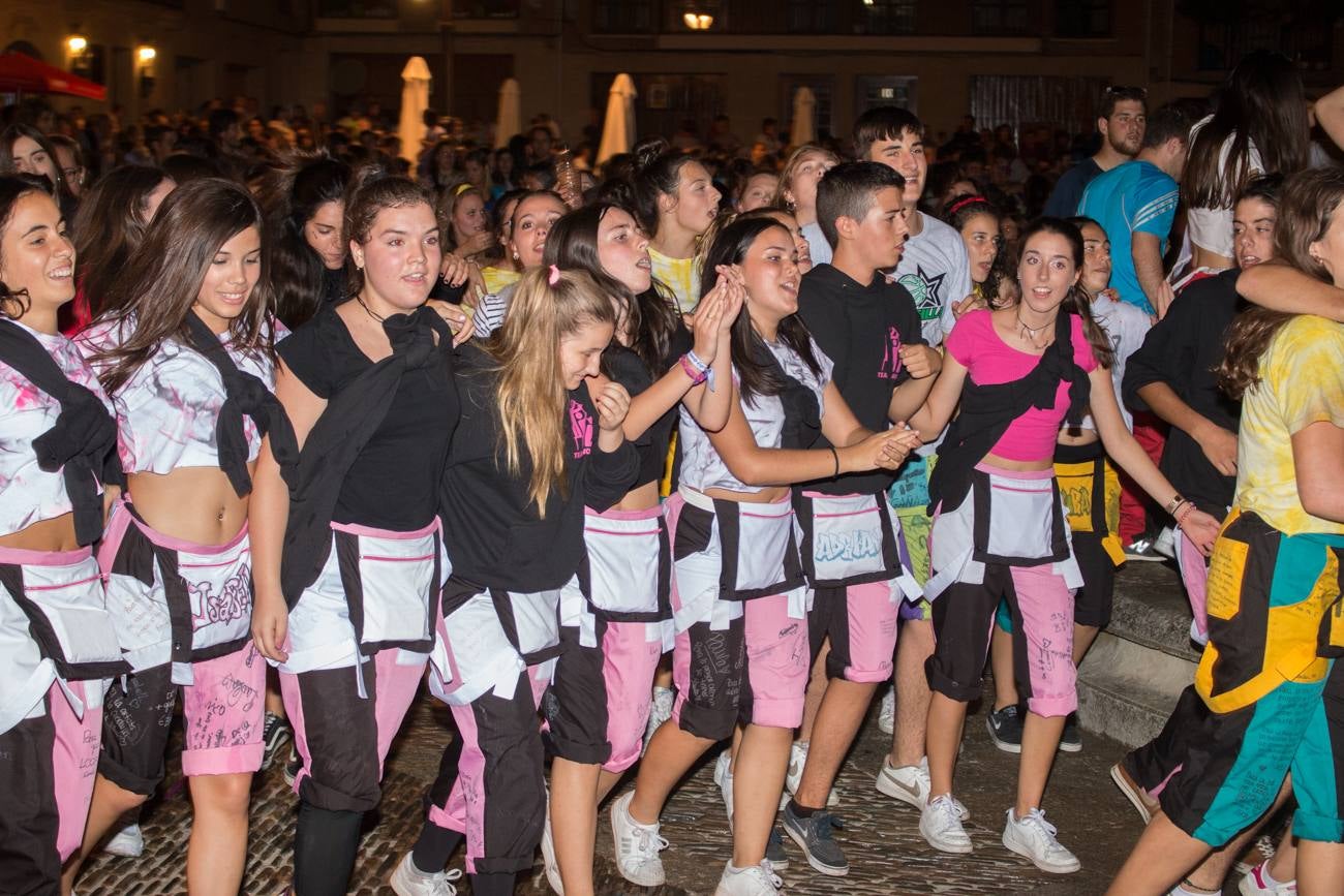 Fotos: Disparo del cohete de las fiestas de Gracias y de San Jerónimo Hermosilla en Santo Domingo