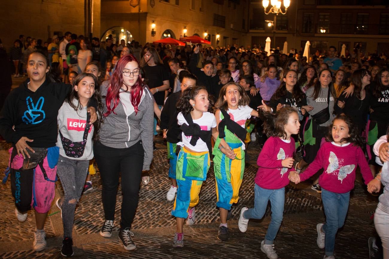 Fotos: Disparo del cohete de las fiestas de Gracias y de San Jerónimo Hermosilla en Santo Domingo