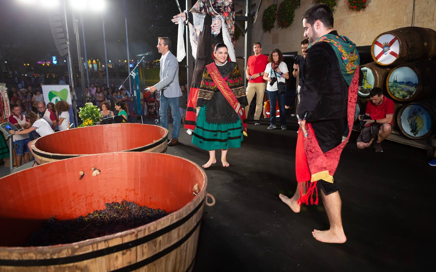 Este es uno de los actos populares de las fiestas de San Mateo, en el que se busca que diferentes personalidades riojanas protagonicen un acto similar al institucional que se desarrolla el 21 de septiembre 