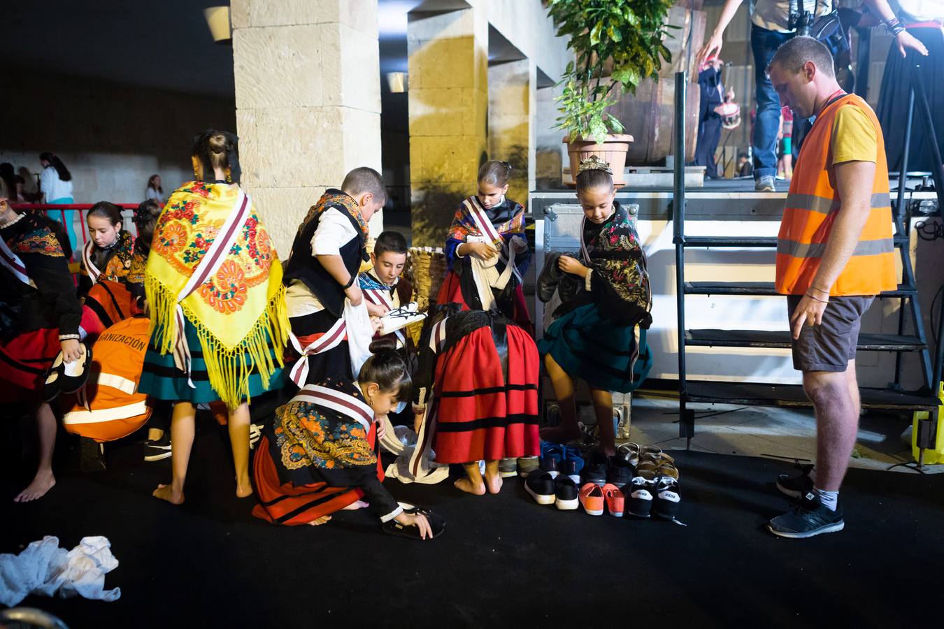 Este es uno de los actos populares de las fiestas de San Mateo, en el que se busca que diferentes personalidades riojanas protagonicen un acto similar al institucional que se desarrolla el 21 de septiembre 