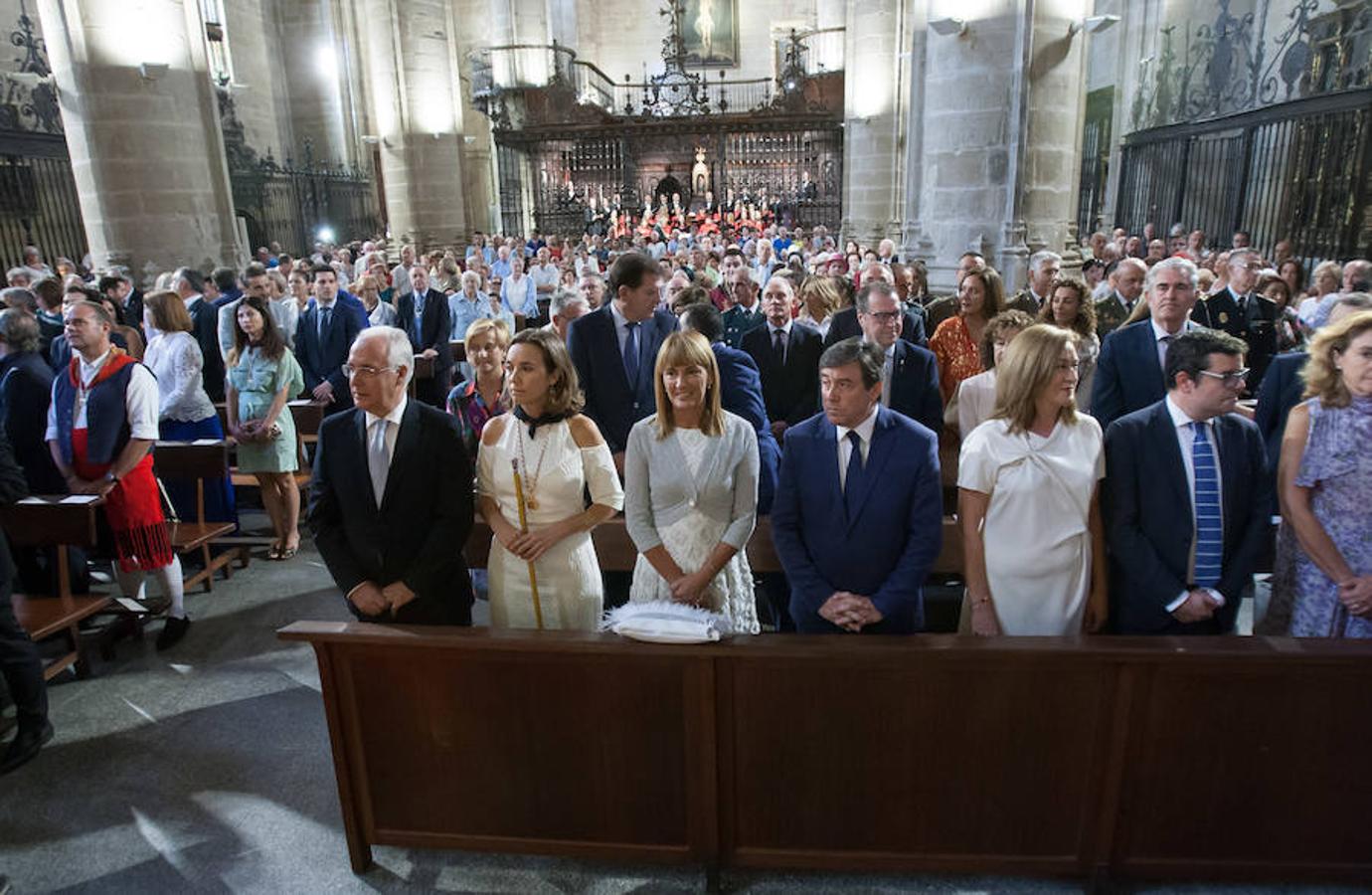 Dïa de San Mateo. Día grande en la ciudad con la ofrenda del primer mosto. El pisado y la posterior ofrenda del primer caldo a la virgen de Valvanera ocupó la mañana más institucional en El Espolón.