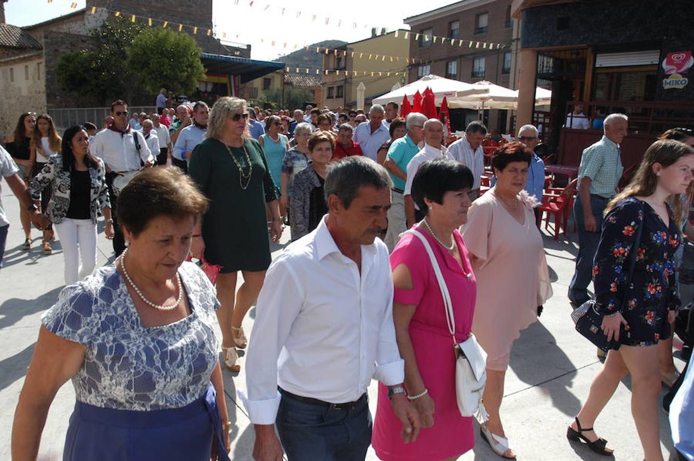 Imágenes del día grande de las fiestas de Rincón de Olivedo. con motivo de sus fiestas de Acción de Gracias y Virgen de la Antigua con procesión, pisado de uva, ofrenda del mosto y misa.