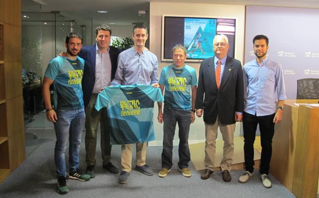 Loma, Bengoa, Azcona, Del Campo, Cuezva y Ruben Perez en la rueda de prensa