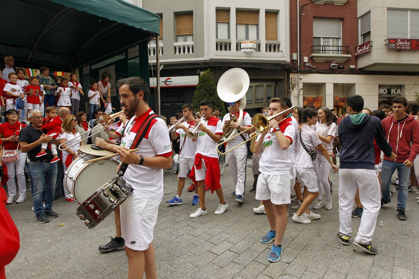 Las imágenes del inicio de las fiestas de Arnedo