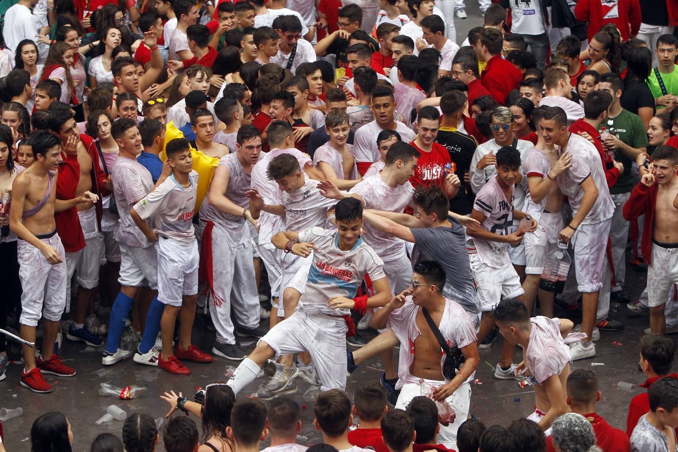 Las imágenes del inicio de las fiestas de Arnedo