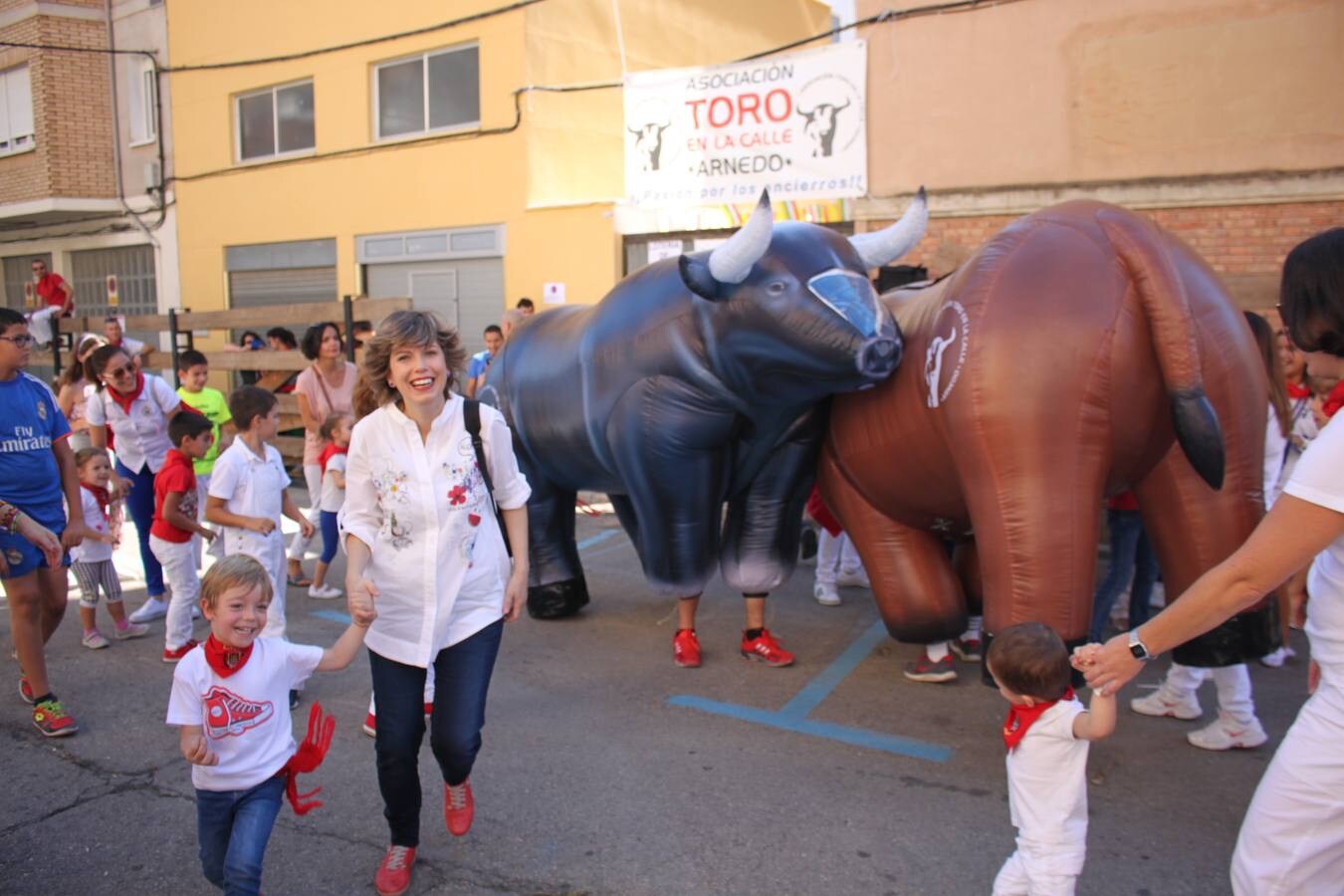 Los arnedanos se echaron a la calle a disfrutar del buen tiempo