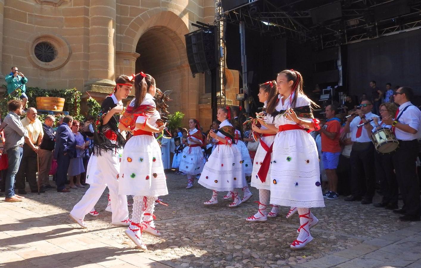 Fotos: Fiestas de San Miguel en Cuzcurrita