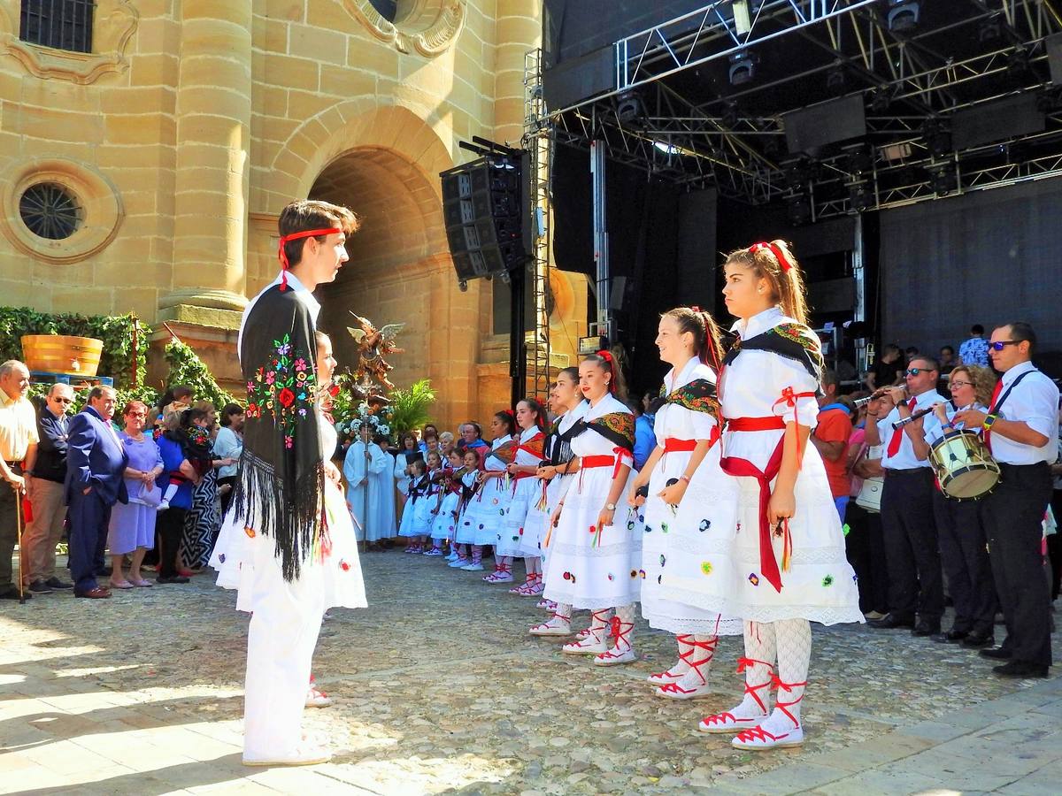 Fotos: Fiestas de San Miguel en Cuzcurrita