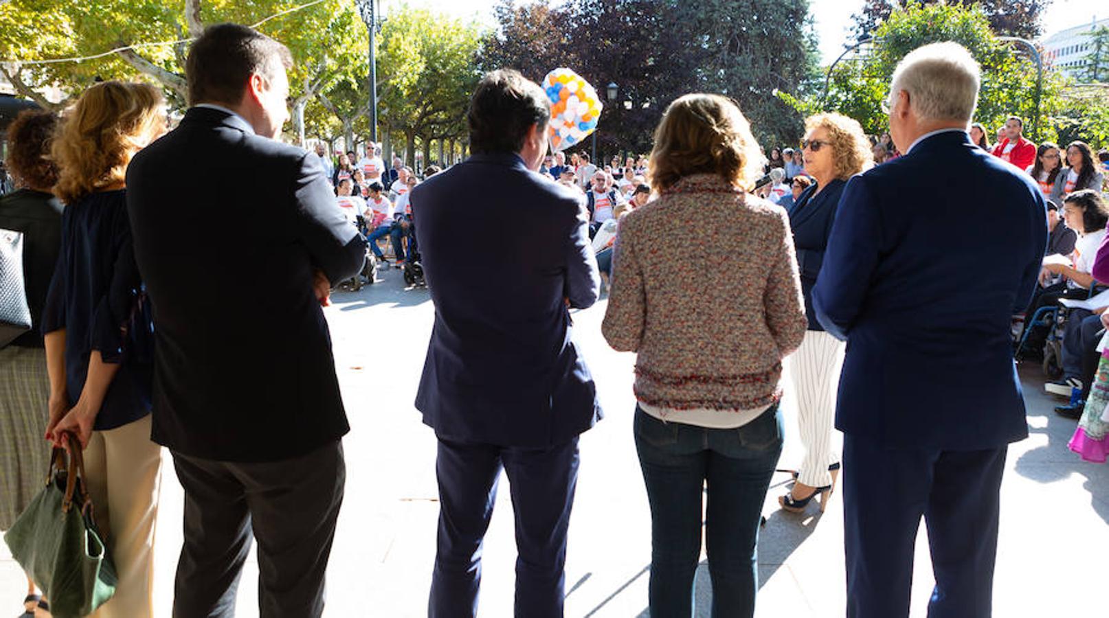 La Rioja ha abogado hoy, en el Día Mundial de la Parálisis Cerebral, por el derecho a la sexualidad y a la intimidad de estas personas bajo la campaña «No mires hacia otro lado». La presidenta de ASPACE La Rioja, Manuela Muro, ha leído el manifiesto en el que ha insistido en que esa intimidad «es algo que ellos quieren». 