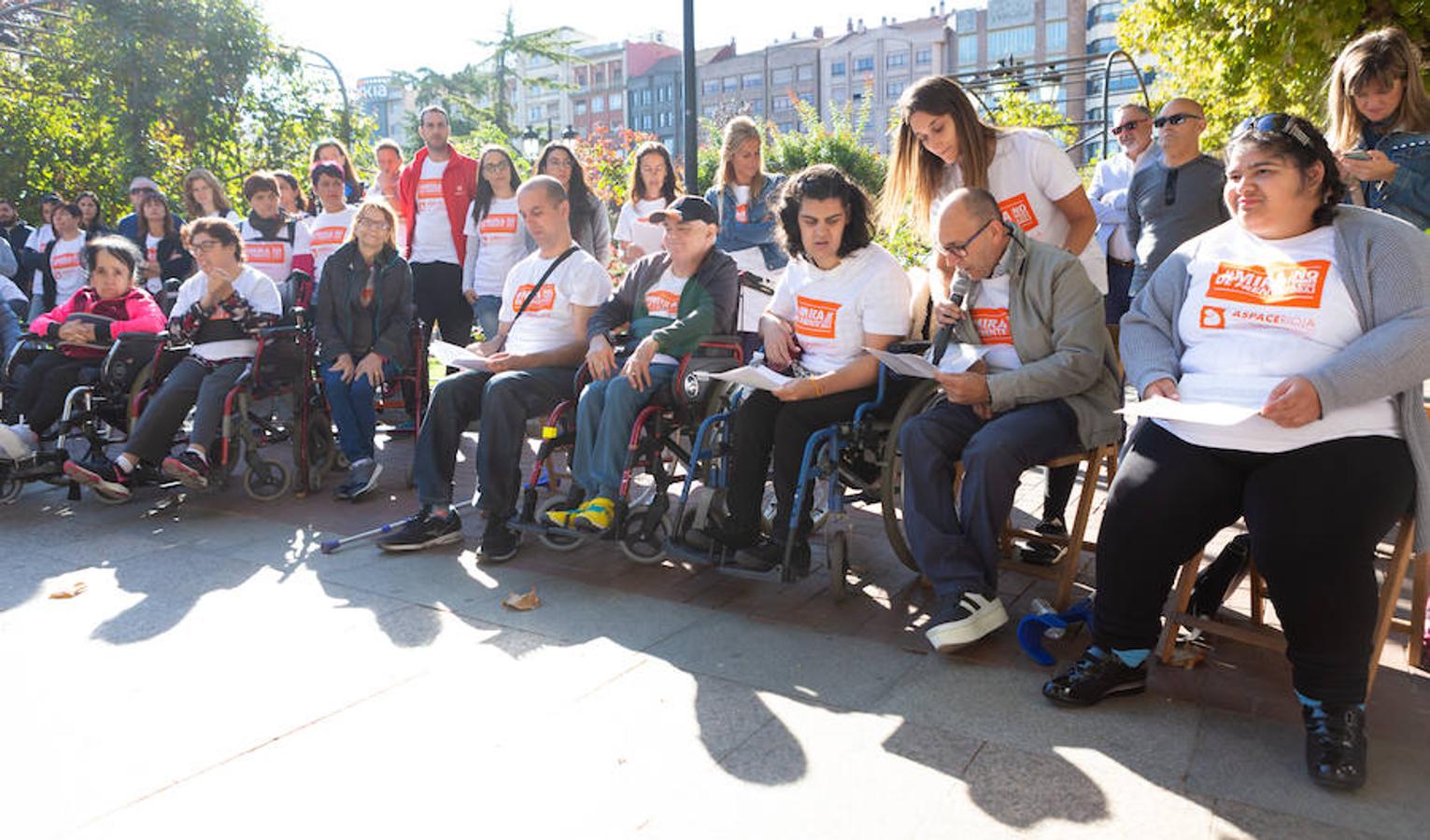 La Rioja ha abogado hoy, en el Día Mundial de la Parálisis Cerebral, por el derecho a la sexualidad y a la intimidad de estas personas bajo la campaña «No mires hacia otro lado». La presidenta de ASPACE La Rioja, Manuela Muro, ha leído el manifiesto en el que ha insistido en que esa intimidad «es algo que ellos quieren». 