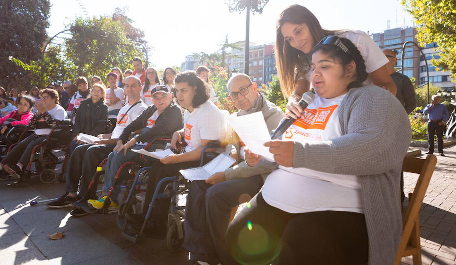 La Rioja ha abogado hoy, en el Día Mundial de la Parálisis Cerebral, por el derecho a la sexualidad y a la intimidad de estas personas bajo la campaña «No mires hacia otro lado». La presidenta de ASPACE La Rioja, Manuela Muro, ha leído el manifiesto en el que ha insistido en que esa intimidad «es algo que ellos quieren». 