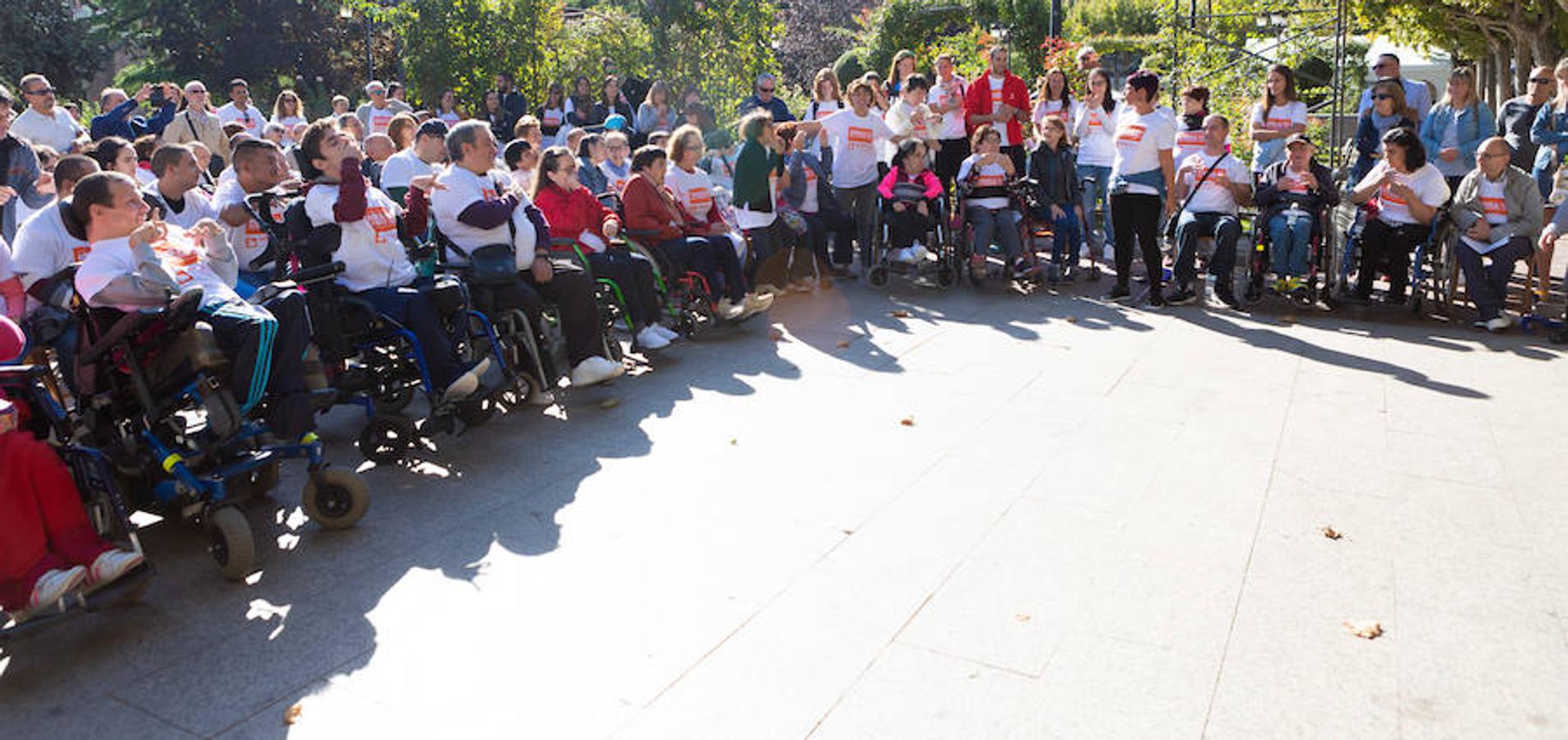 La Rioja ha abogado hoy, en el Día Mundial de la Parálisis Cerebral, por el derecho a la sexualidad y a la intimidad de estas personas bajo la campaña «No mires hacia otro lado». La presidenta de ASPACE La Rioja, Manuela Muro, ha leído el manifiesto en el que ha insistido en que esa intimidad «es algo que ellos quieren». 