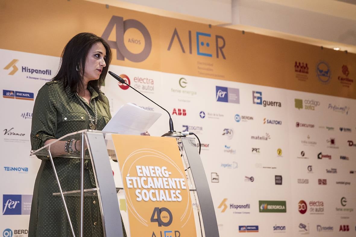 El museo Würth La Rioja acogió este jueves el acto del 40º Aniversario de la Asociación de Instaladores Electricistas y de Telecomunicaciones de La Rioja (AIER), en el que se presentaron los resultados del proyecto 'Energ-Éticamente sociales' realizado junto a Cáritas, Asociación Pro Infancia Riojana y el Banco de Alimentos de La Rioja.