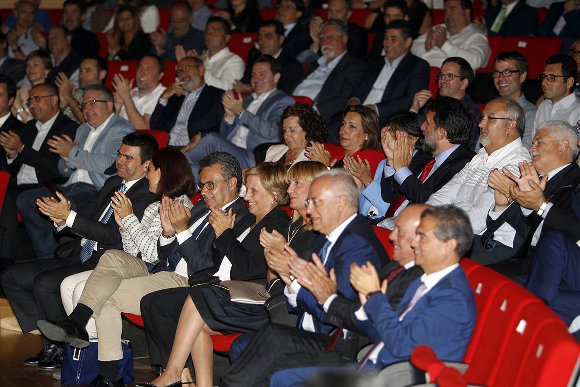 El museo Würth La Rioja acogió este jueves el acto del 40º Aniversario de la Asociación de Instaladores Electricistas y de Telecomunicaciones de La Rioja (AIER), en el que se presentaron los resultados del proyecto 'Energ-Éticamente sociales' realizado junto a Cáritas, Asociación Pro Infancia Riojana y el Banco de Alimentos de La Rioja.