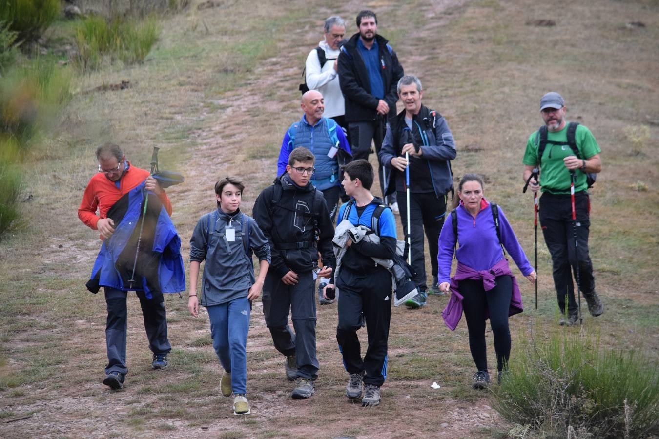 Cerca de 450 valientes tomaron la salida de la Marcha Hoyos de Iregua en Villoslada de Cameros