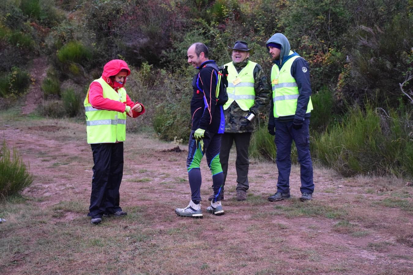 Cerca de 450 valientes tomaron la salida de la Marcha Hoyos de Iregua en Villoslada de Cameros