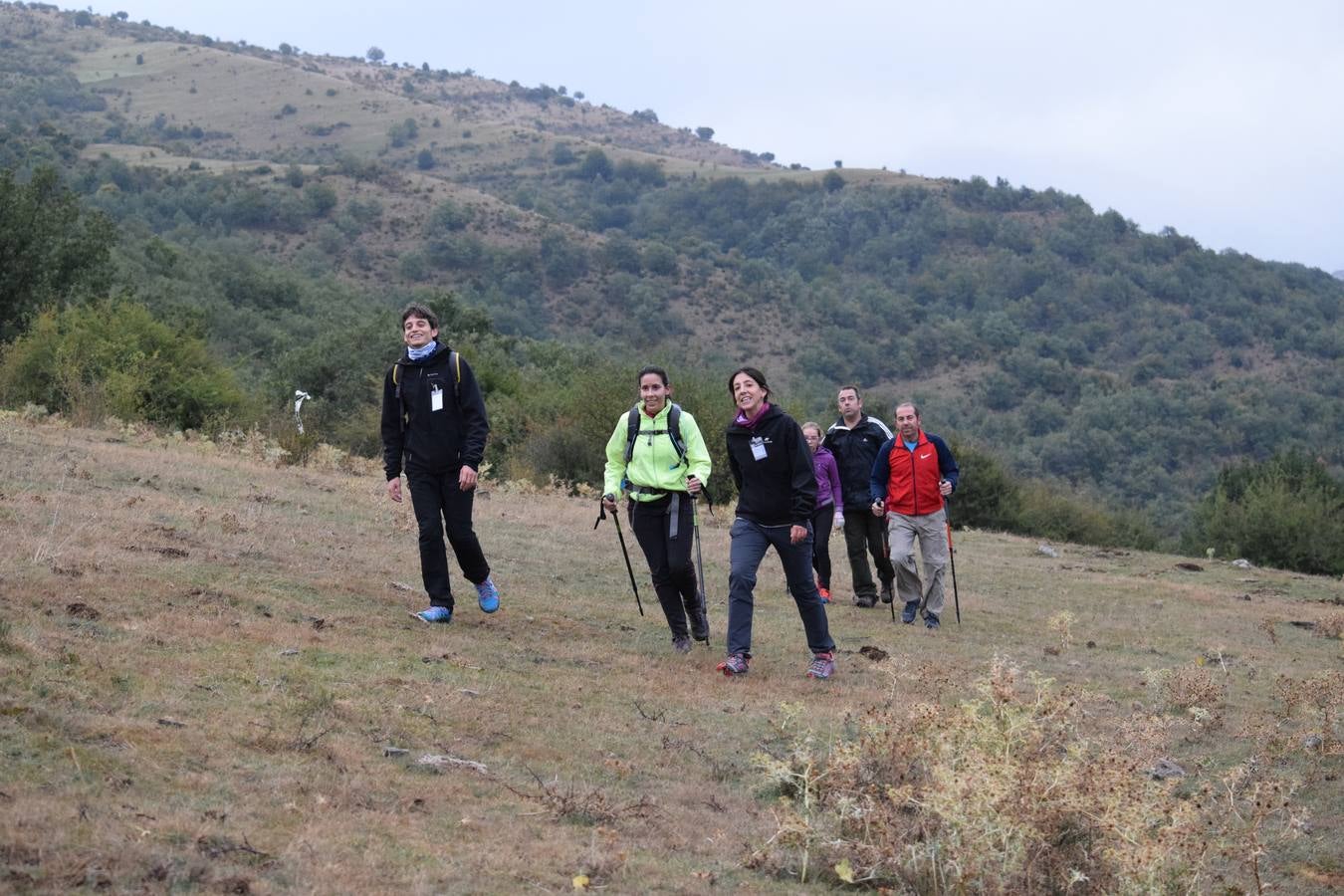 Cerca de 450 valientes tomaron la salida de la Marcha Hoyos de Iregua en Villoslada de Cameros