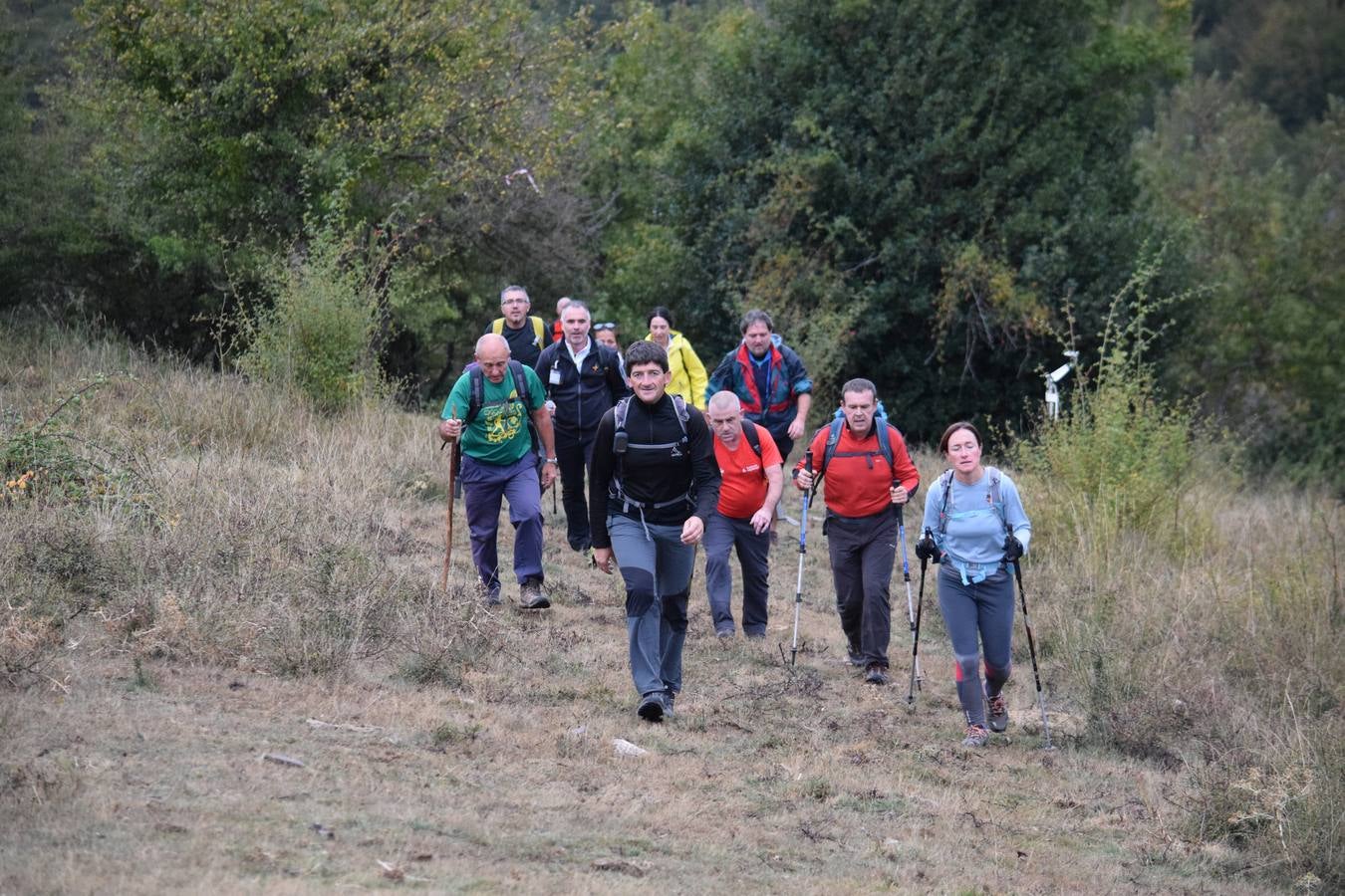 Cerca de 450 valientes tomaron la salida de la Marcha Hoyos de Iregua en Villoslada de Cameros