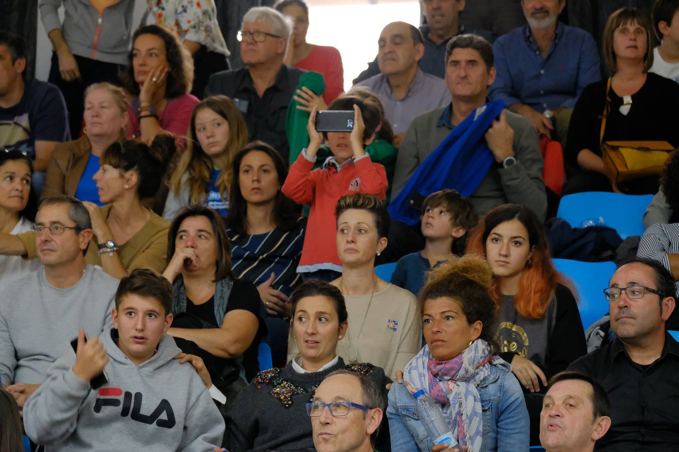 El Minis de Arluy ha ganado su quinta Supercopa al derrotar por 3-1 al Fachadas Dimurol Libby's de Tenerife en un choque en el que las jugadoras veteranas del equipo de Logroño han demostrado que mantienen su hegemonía en el voleibol femenino español.