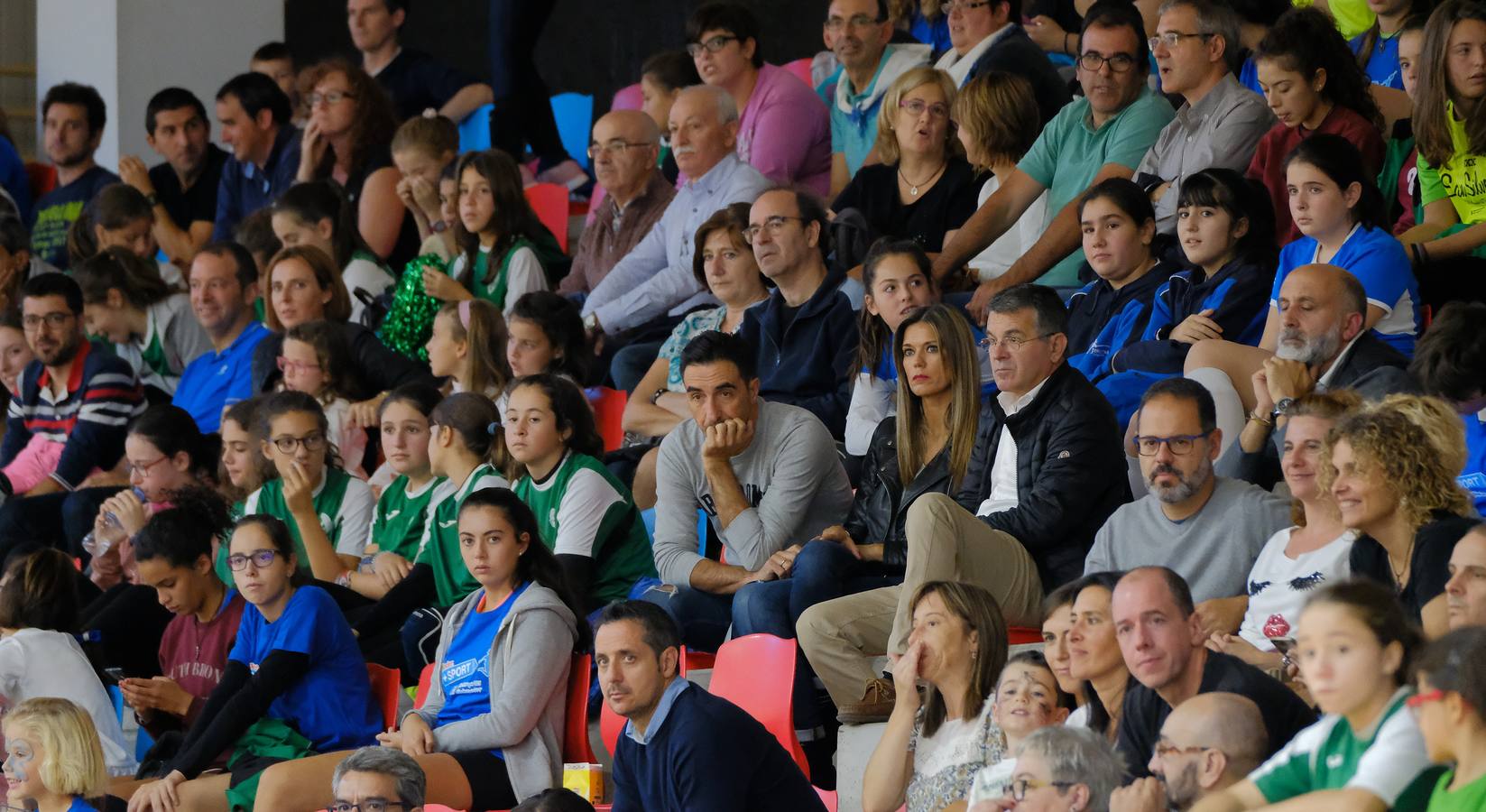 El Minis de Arluy ha ganado su quinta Supercopa al derrotar por 3-1 al Fachadas Dimurol Libby's de Tenerife en un choque en el que las jugadoras veteranas del equipo de Logroño han demostrado que mantienen su hegemonía en el voleibol femenino español.