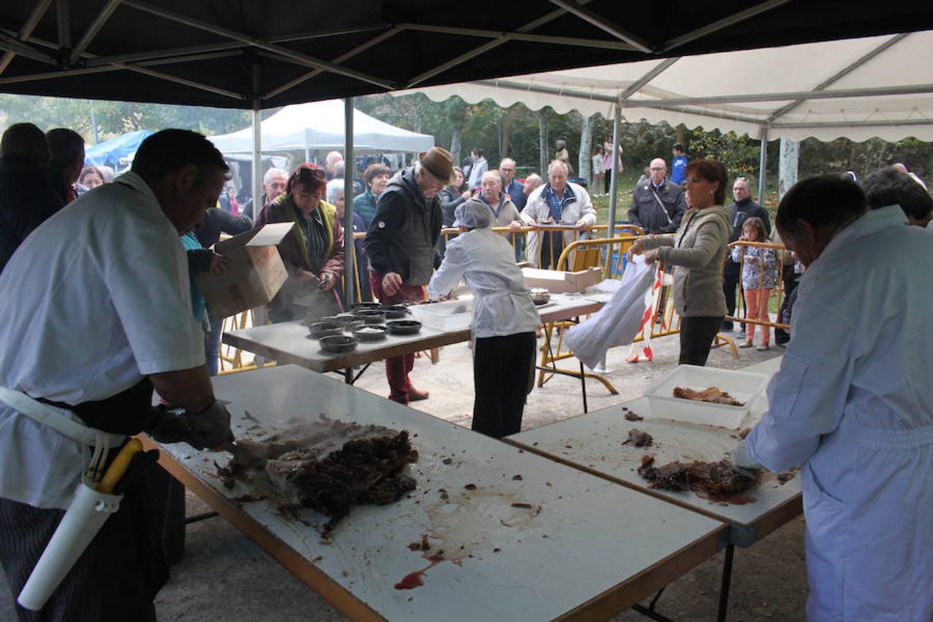 Imágenes correspondientes a la XVII Jornada de la Ternera Asada que se celebró el pasado domingo en Enciso.