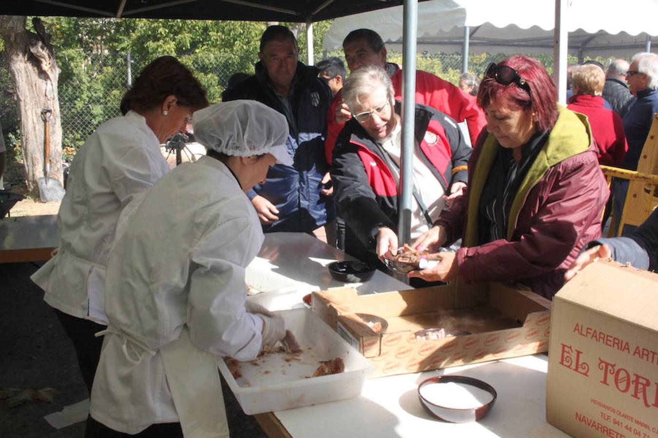Imágenes correspondientes a la XVII Jornada de la Ternera Asada que se celebró el pasado domingo en Enciso.