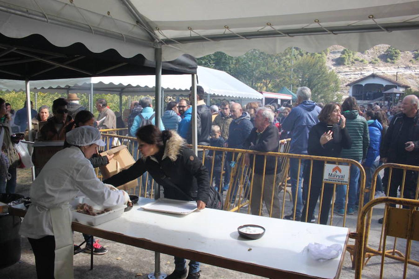 Imágenes correspondientes a la XVII Jornada de la Ternera Asada que se celebró el pasado domingo en Enciso.