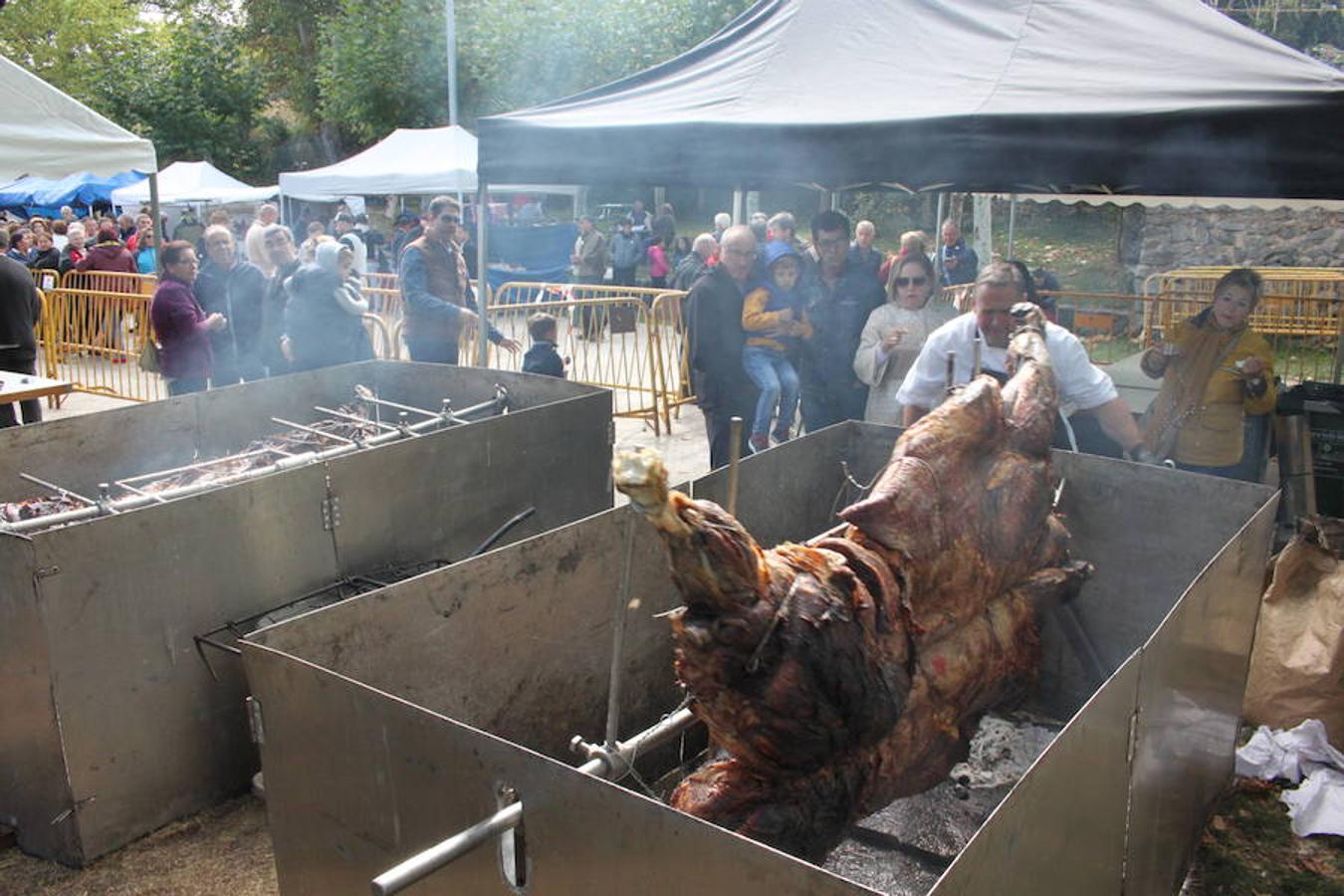 Imágenes correspondientes a la XVII Jornada de la Ternera Asada que se celebró el pasado domingo en Enciso.