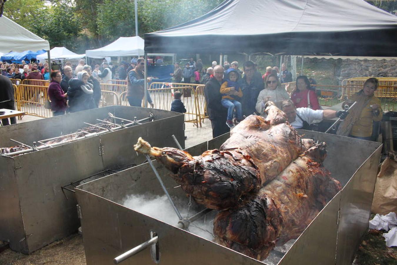 Imágenes correspondientes a la XVII Jornada de la Ternera Asada que se celebró el pasado domingo en Enciso.