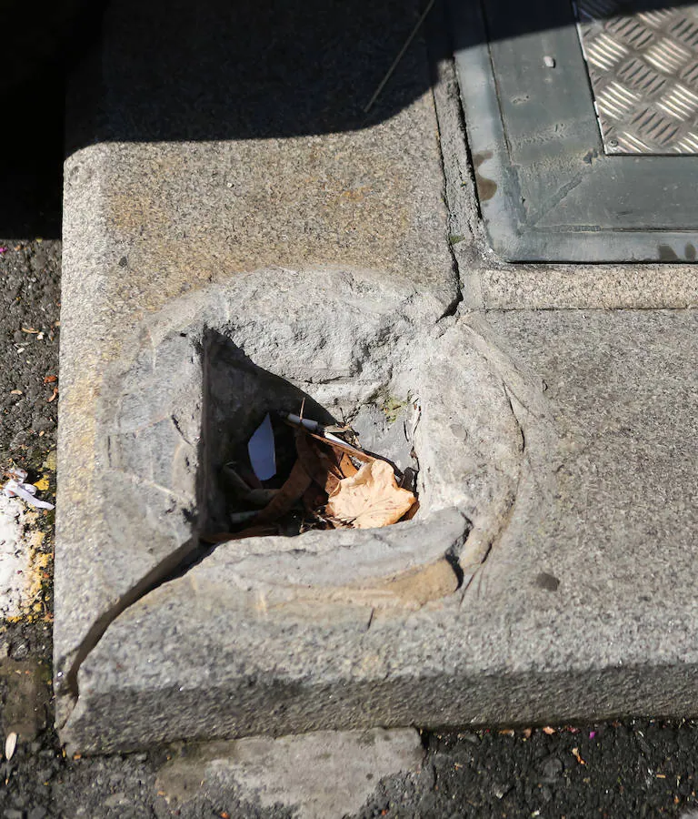 La calle San Antón de Logroño, centro de pasiones compradoras entre logroñeses y visitantes está notando el exceso de trote. La falta de mantenimiento y algunas decisiones dudosas no dejan espacio para la queja. El brillo de las luces de sus escaparates no esconde los problemas de esqueleto.