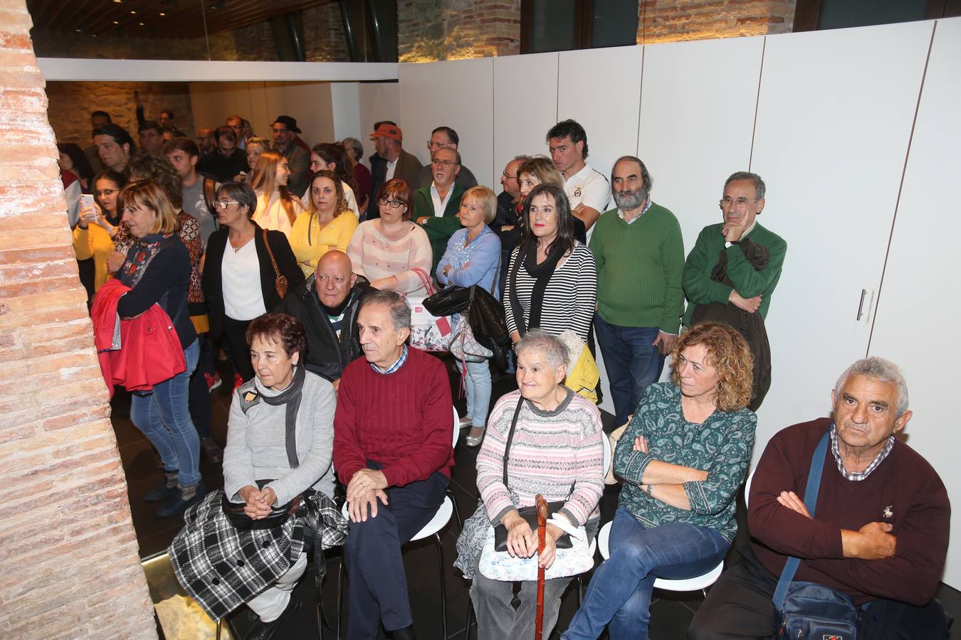 El aspirante celebró un acto de presentación