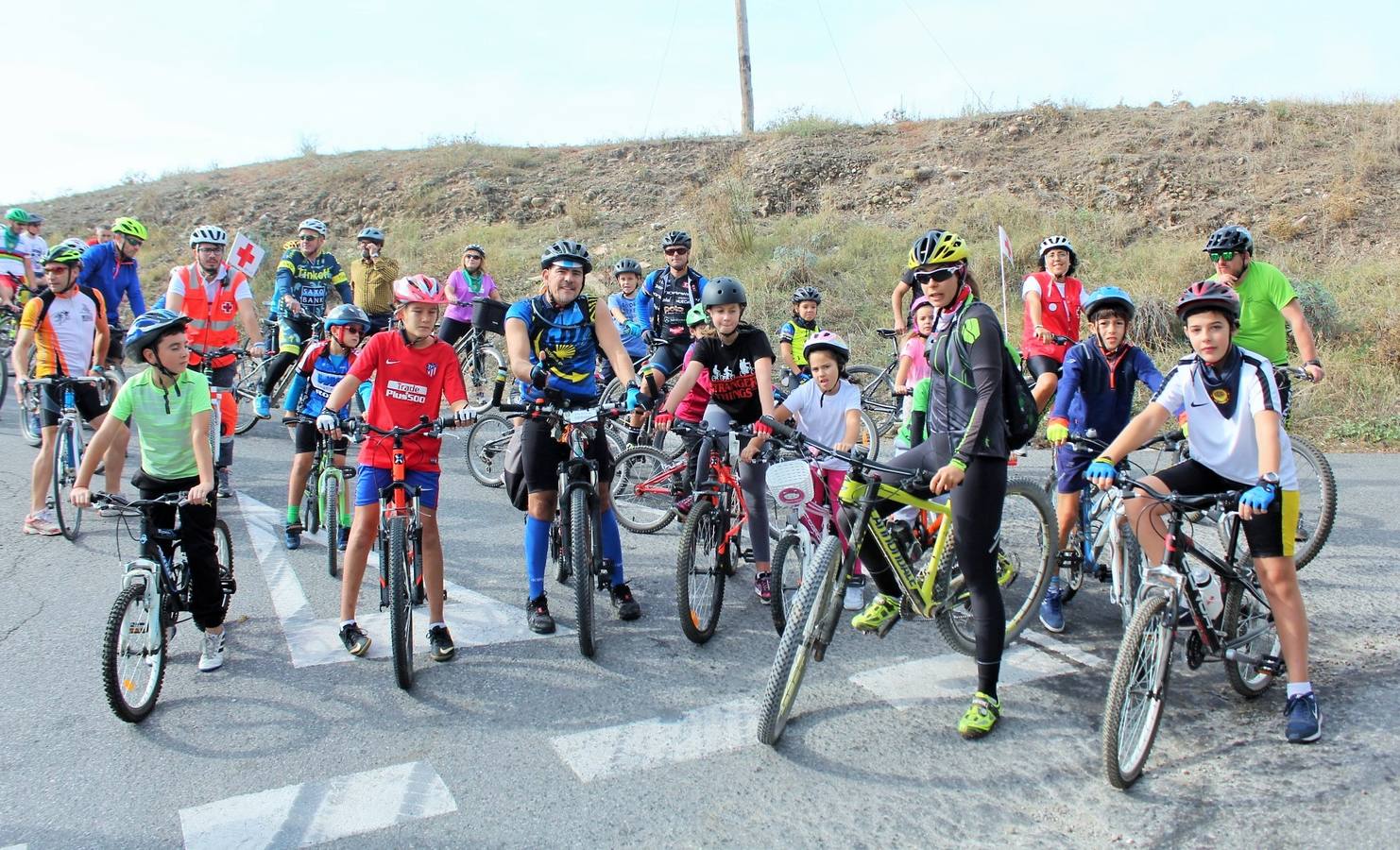 Las imágenes del paseo ciclista por los alrededores de Varea con la ciclista riojana