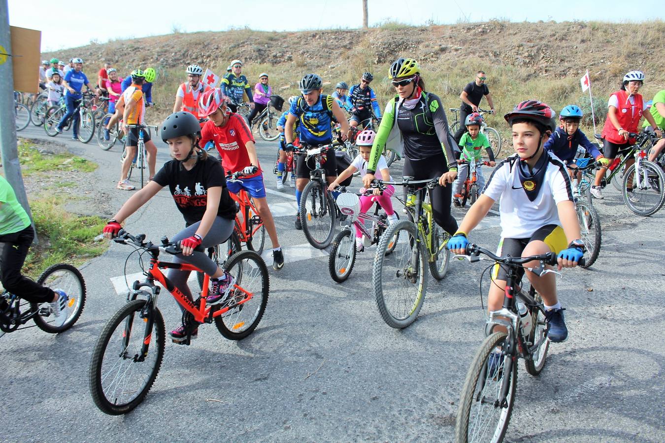 Las imágenes del paseo ciclista por los alrededores de Varea con la ciclista riojana