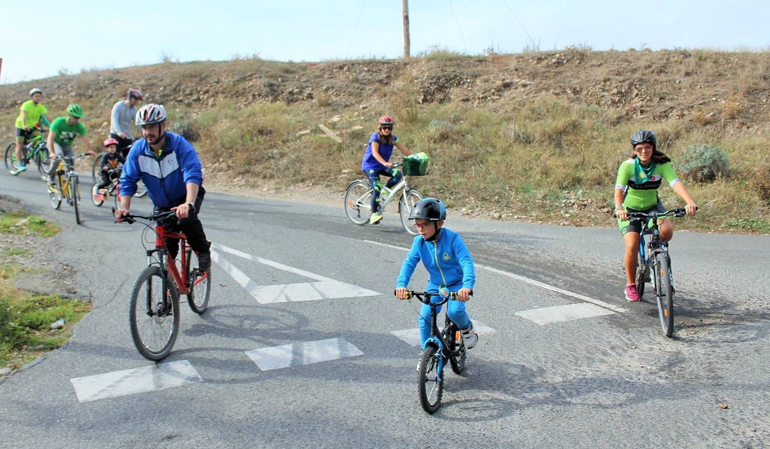 Las imágenes del paseo ciclista por los alrededores de Varea con la ciclista riojana