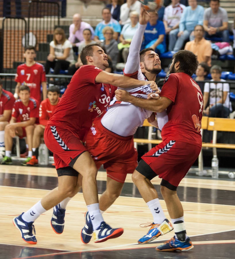 Empujados por el talento de Eduardo Cadarso el equipo riojano aplasta al Alcobendas 41-26 y asalta la segunda plaza de la Liga Asobal